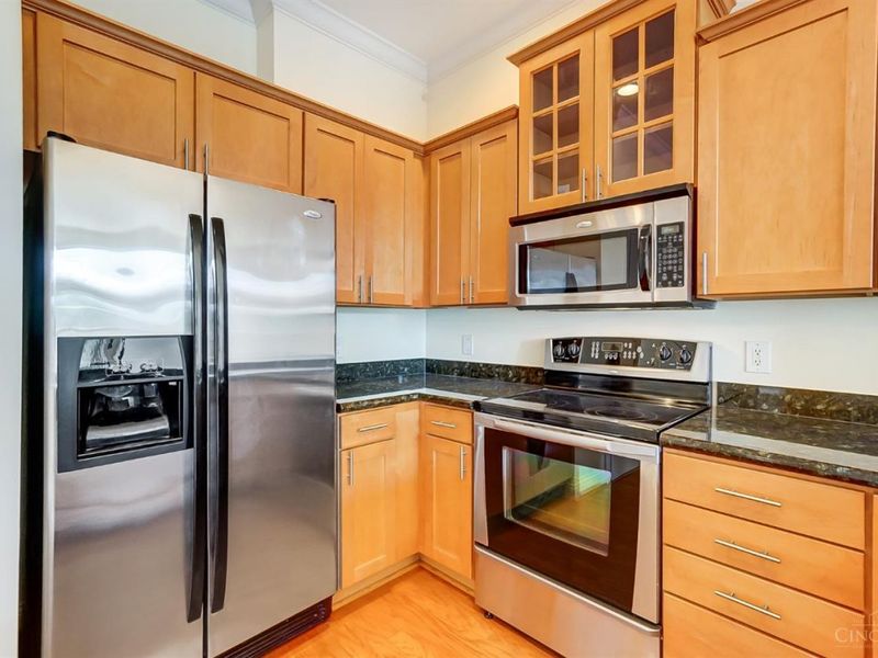 252 Stetson Street, Unit 303, Cincinnati, OH 45219 Photo 4