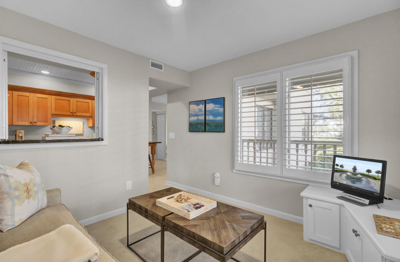 409 Yacht Harbor Court Photo 13