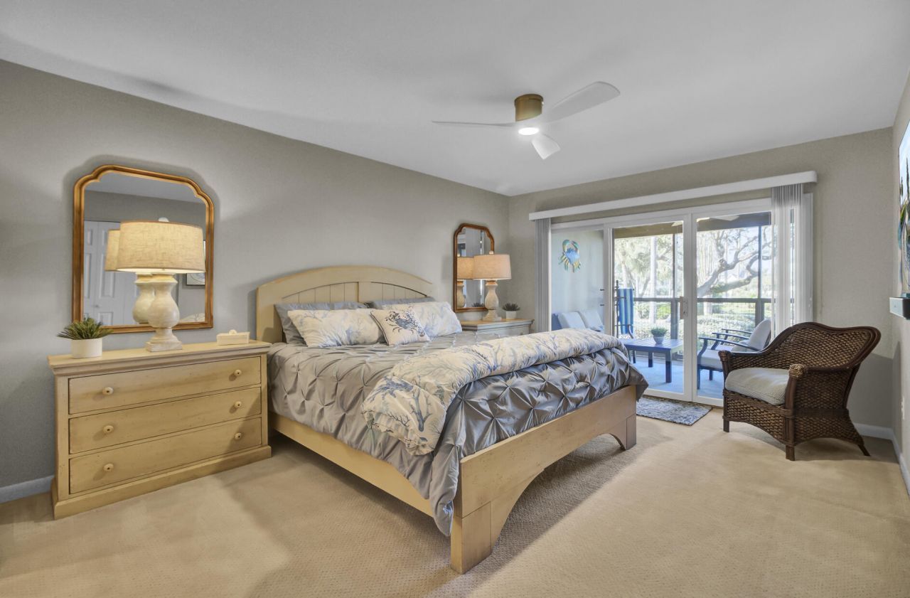 409 Yacht Harbor Court Photo 14