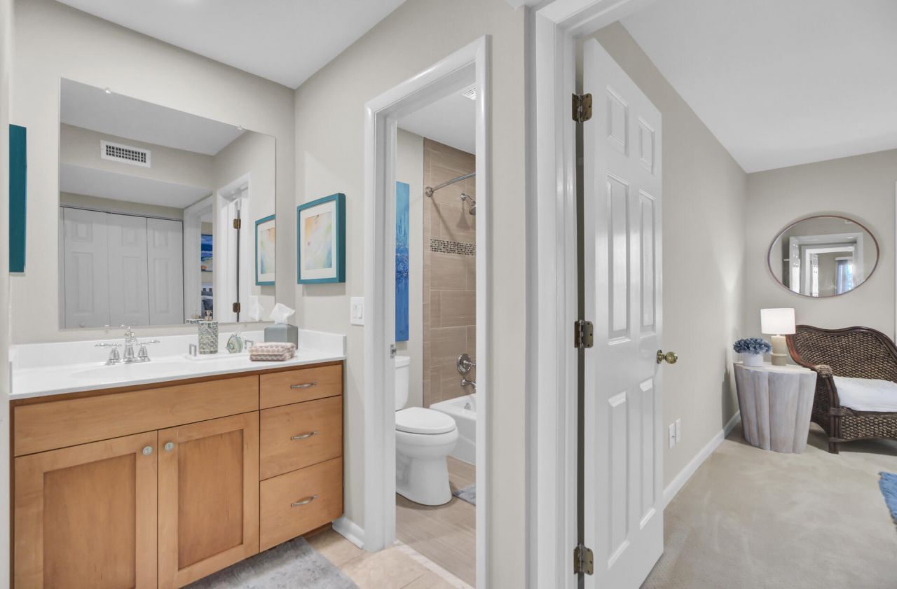 409 Yacht Harbor Court Photo 23