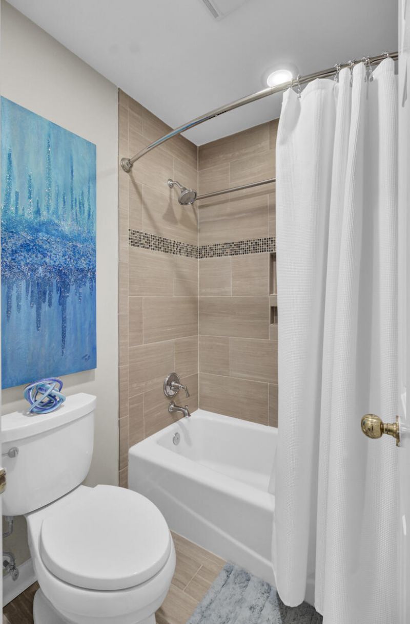 409 Yacht Harbor Court Photo 24