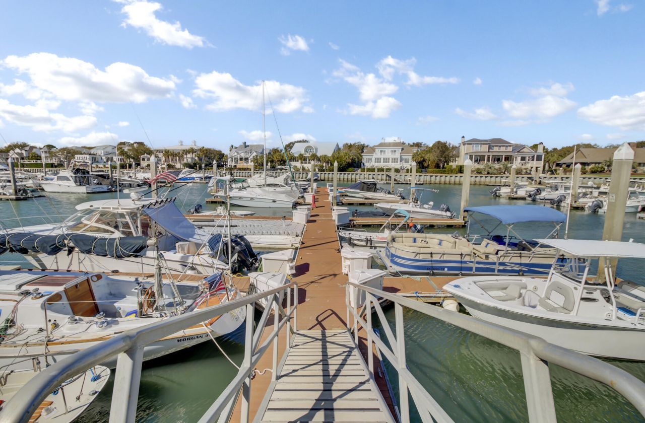 409 Yacht Harbor Court Photo 31