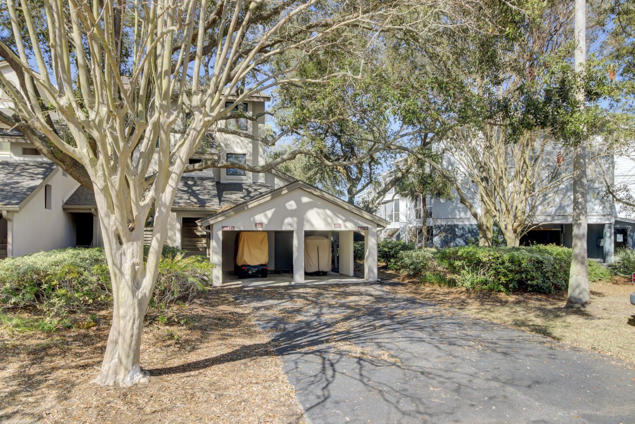 409 Yacht Harbor Court Photo 37