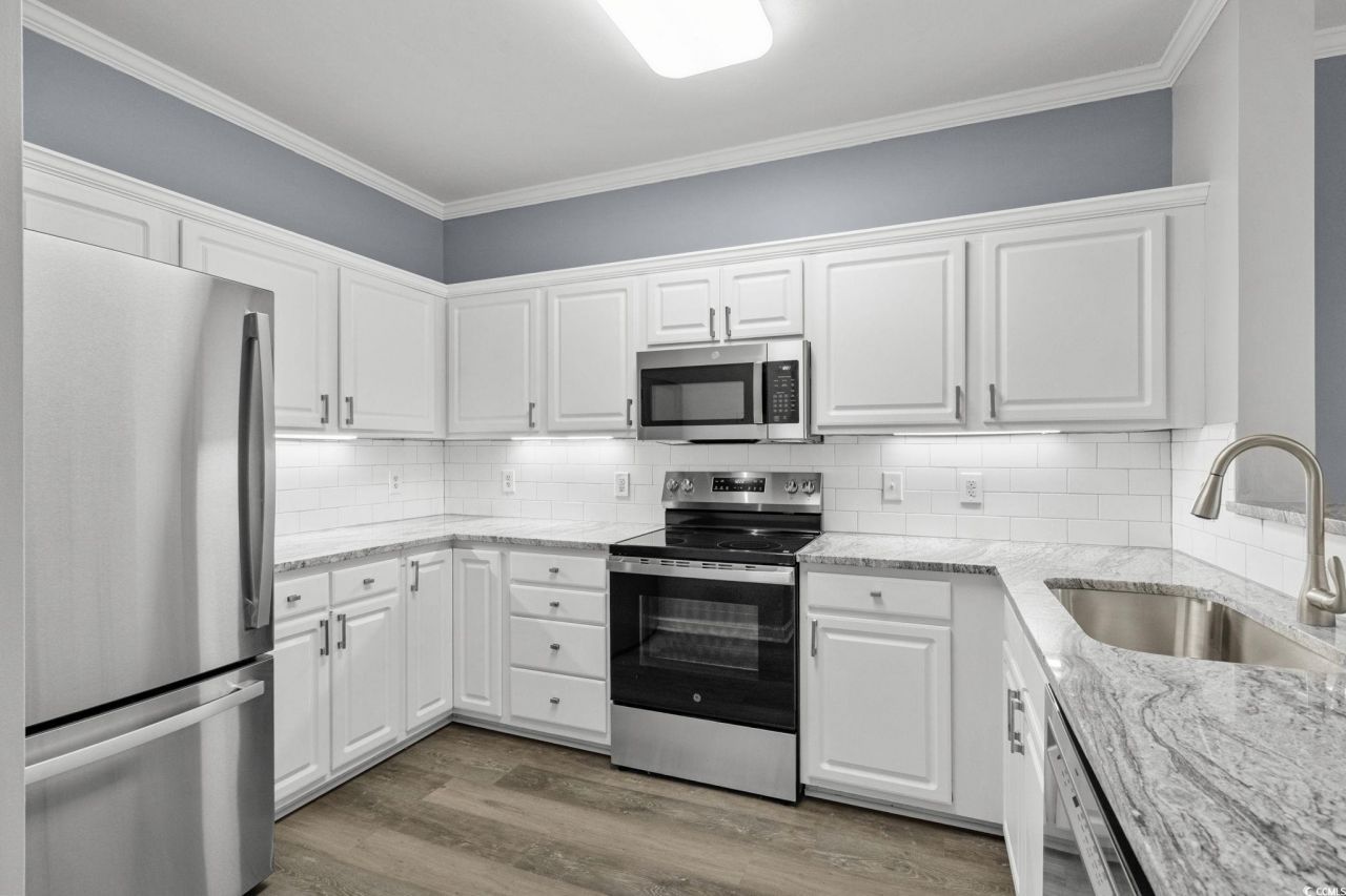 111 Greenside Villas Dr. Photo 14