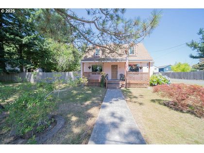 3689 SE 14TH ST Gresham, OR 97080