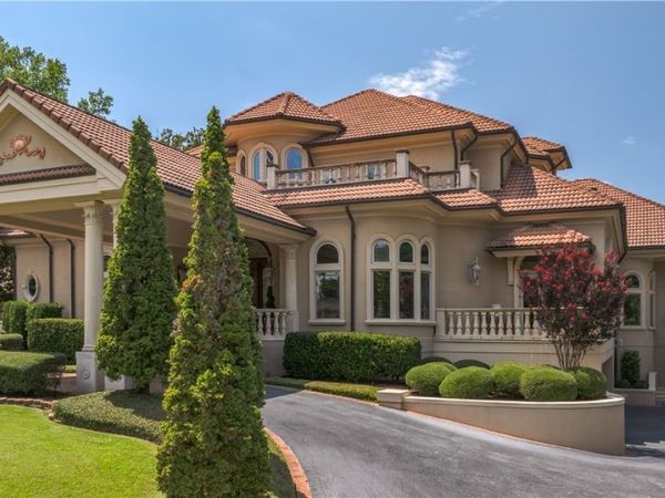 1402 Indian Hills Drive, Tuscaloosa, AL 35406