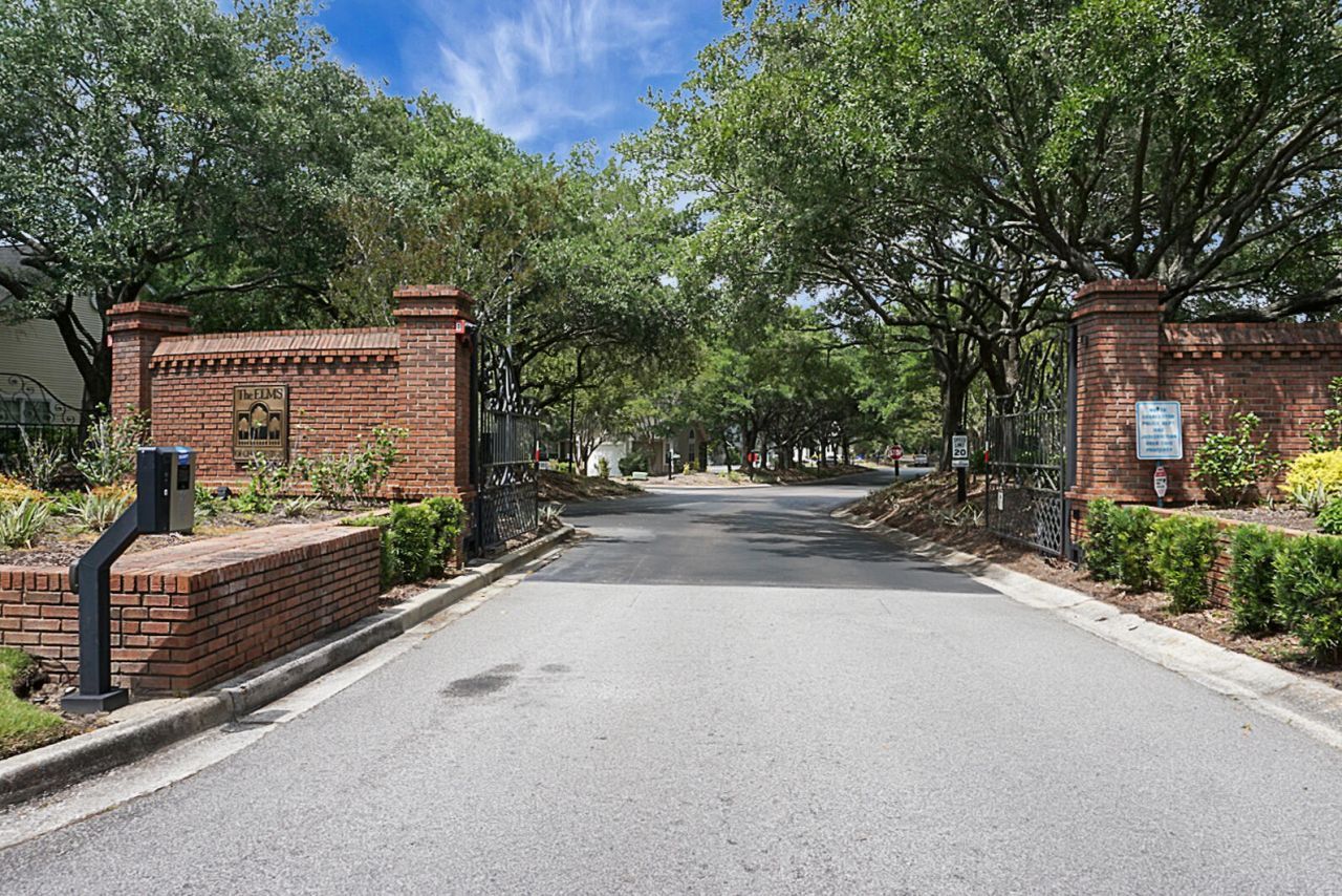 9162 Spring Branch Court Photo 33