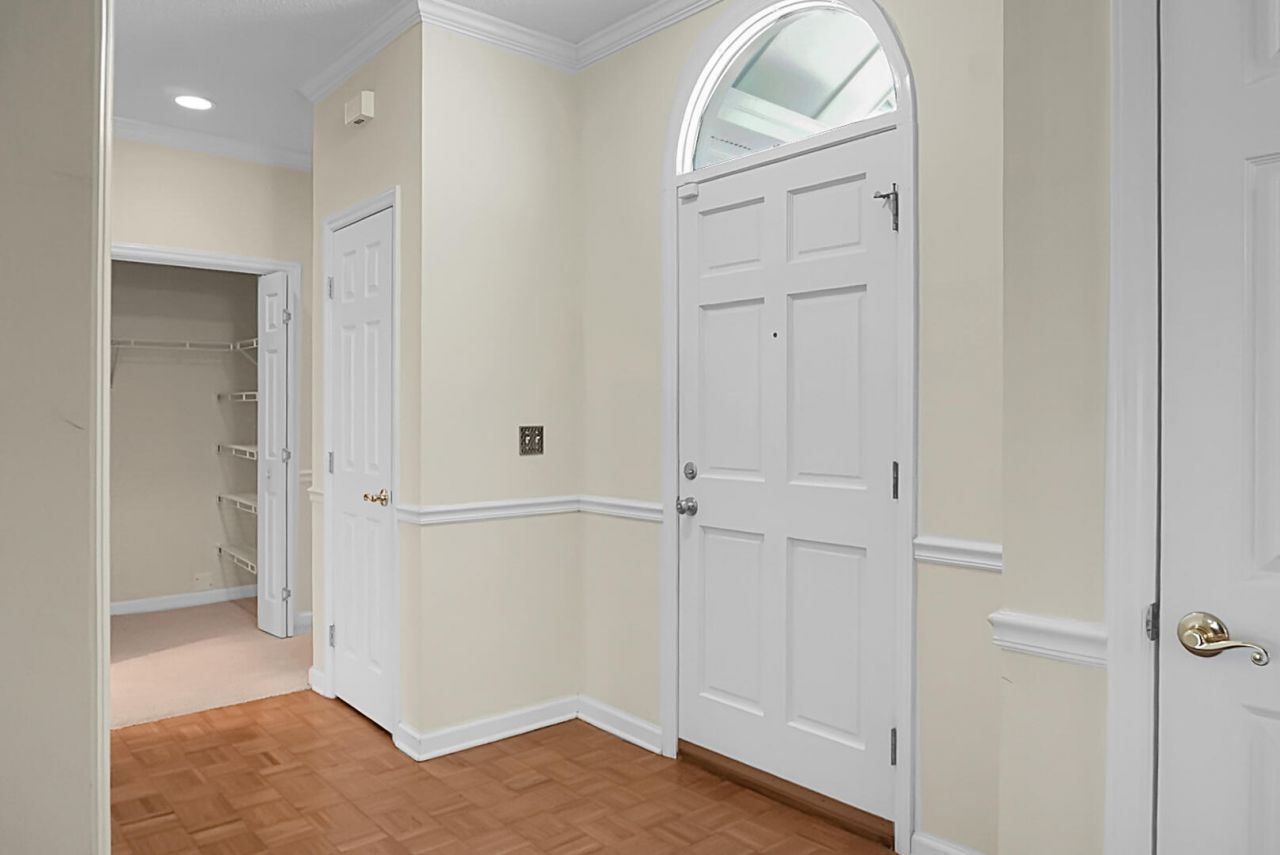 9162 Spring Branch Court Photo 4