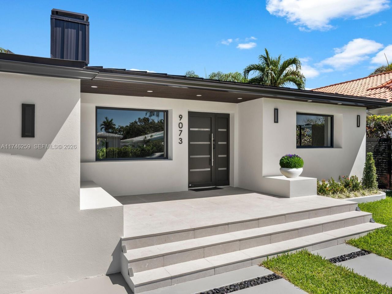 9073 Dickens Ave, Surfside, FL 33154 Photo