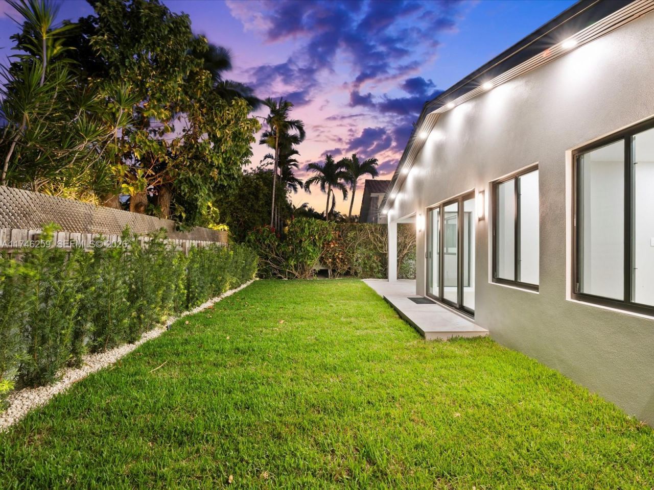 9073 Dickens Ave, Surfside, FL 33154 Photo