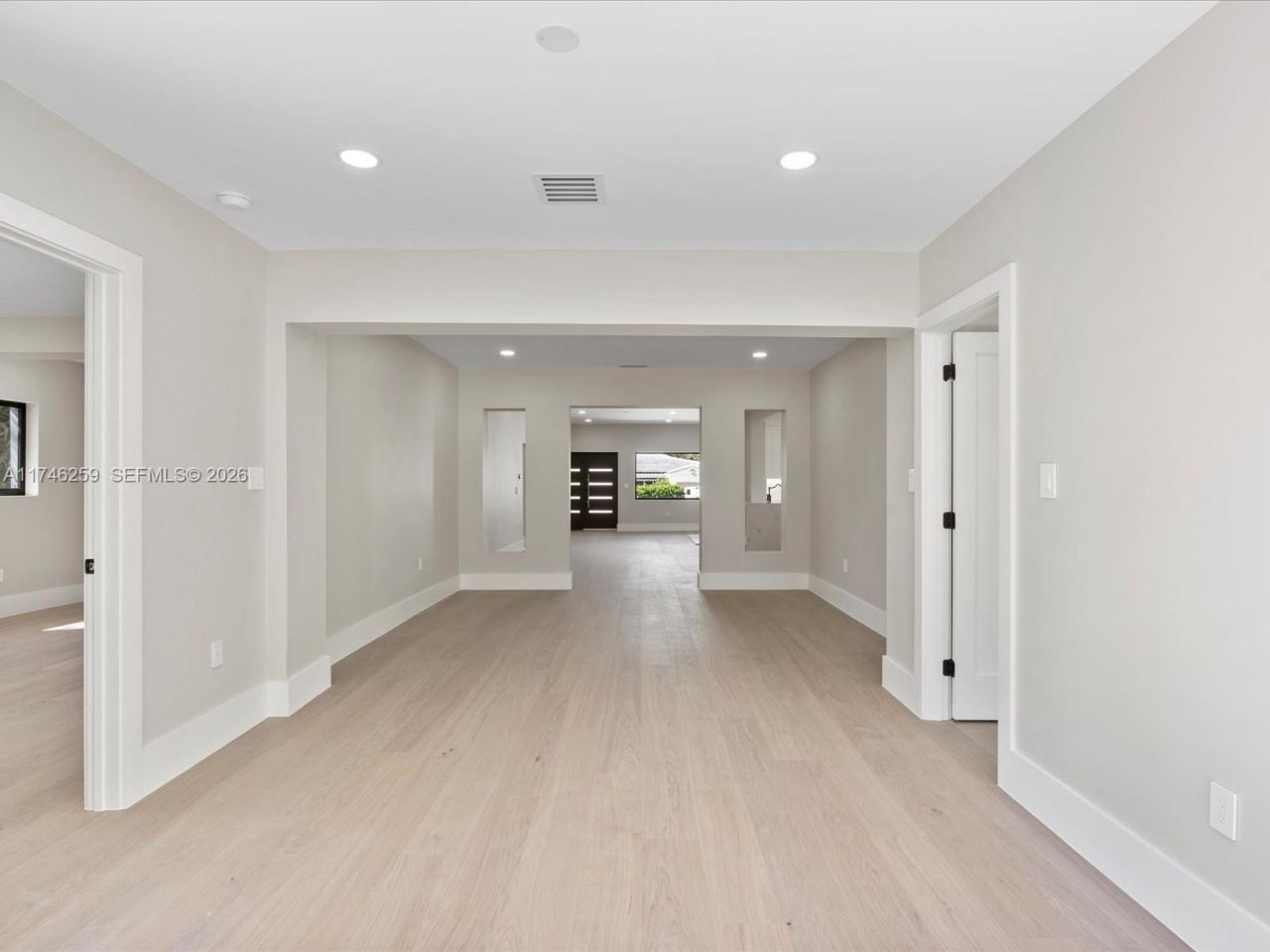 9073 Dickens Ave, Surfside, FL 33154 Photo