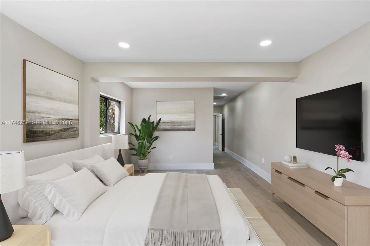 9073 Dickens Ave, Surfside, FL 33154 Photo