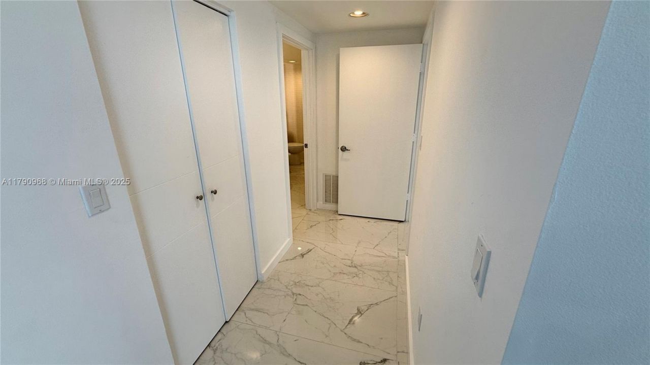 17375 Collins Ave, Unit 608, Sunny Isles Beach, FL 33160 Photo