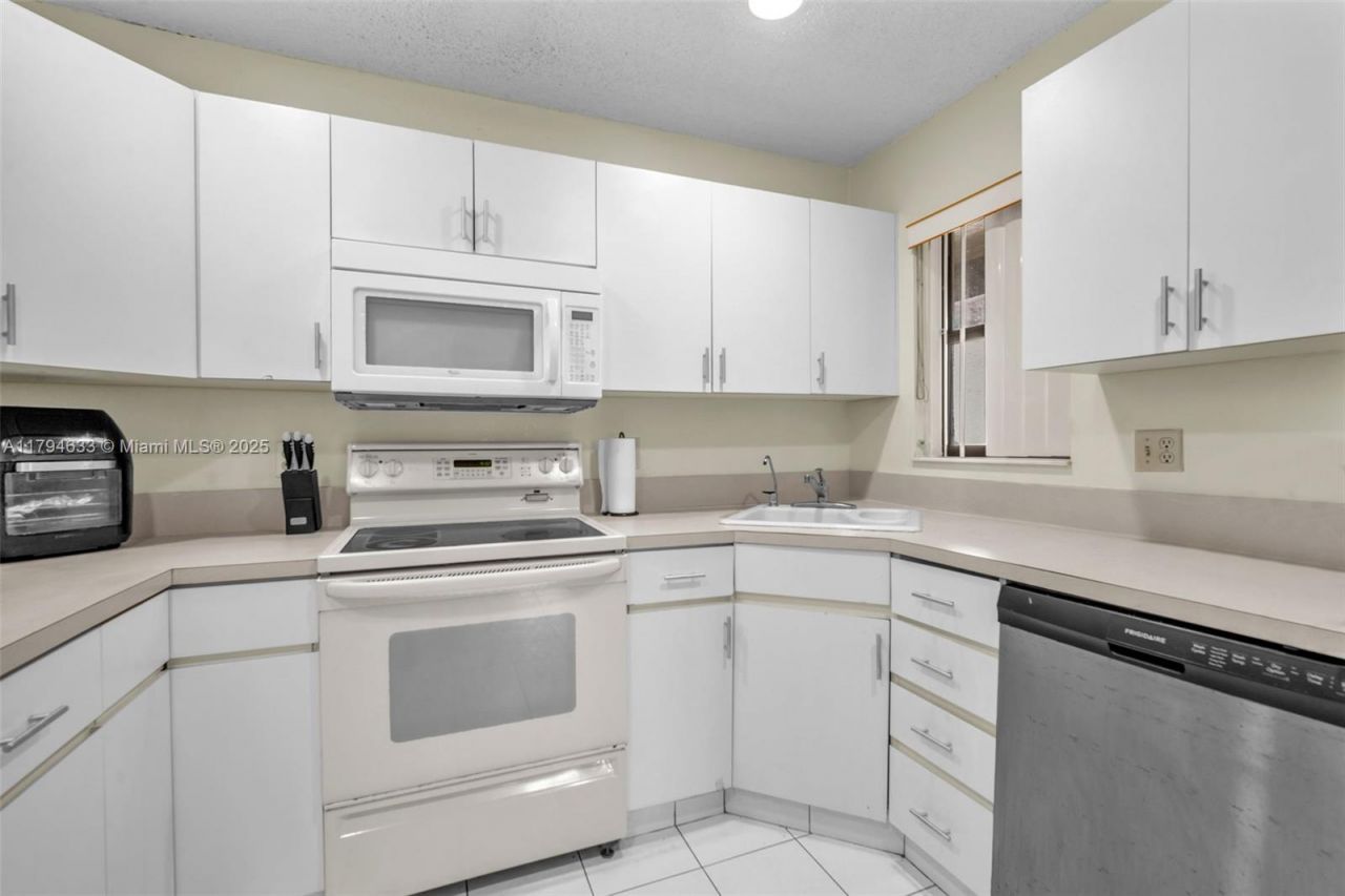 3699 Cocoplum Cir, Unit 3538, Coconut Creek, FL 33063 Photo