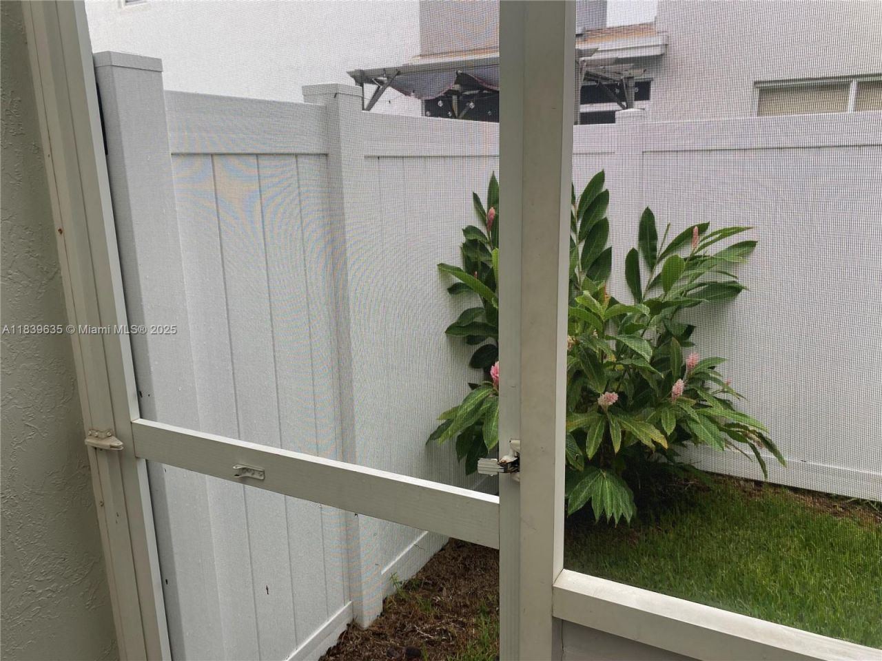 6006 Plum Pl, Tamarac, FL 33321 Photo