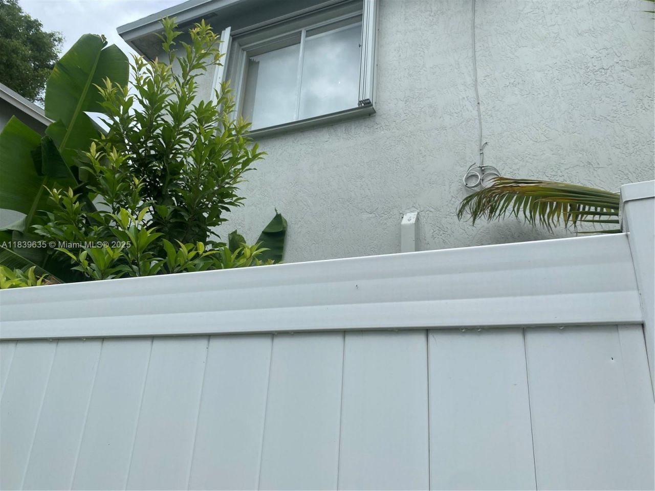 6006 Plum Pl, Tamarac, FL 33321 Photo