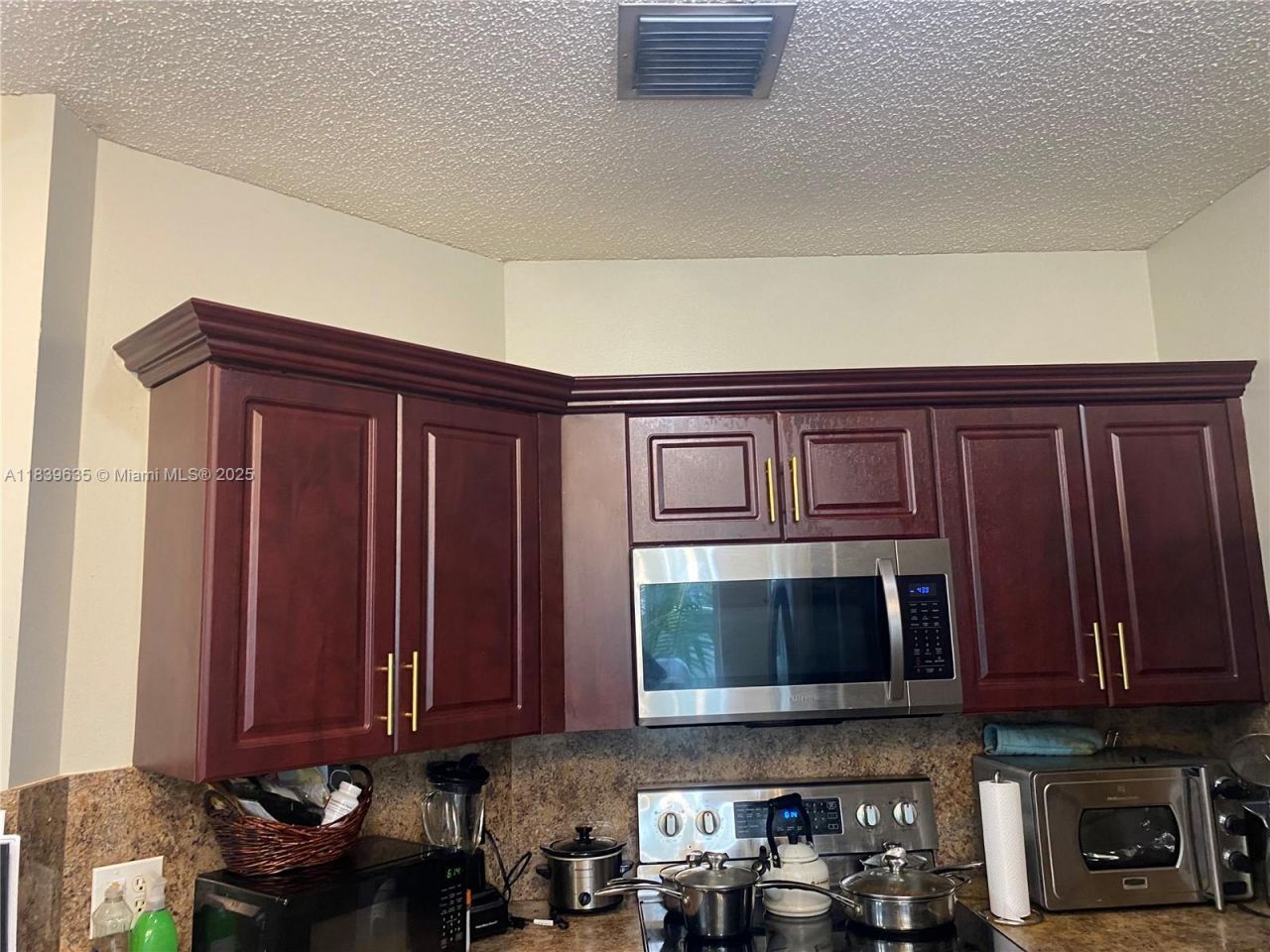 6006 Plum Pl, Tamarac, FL 33321 Photo