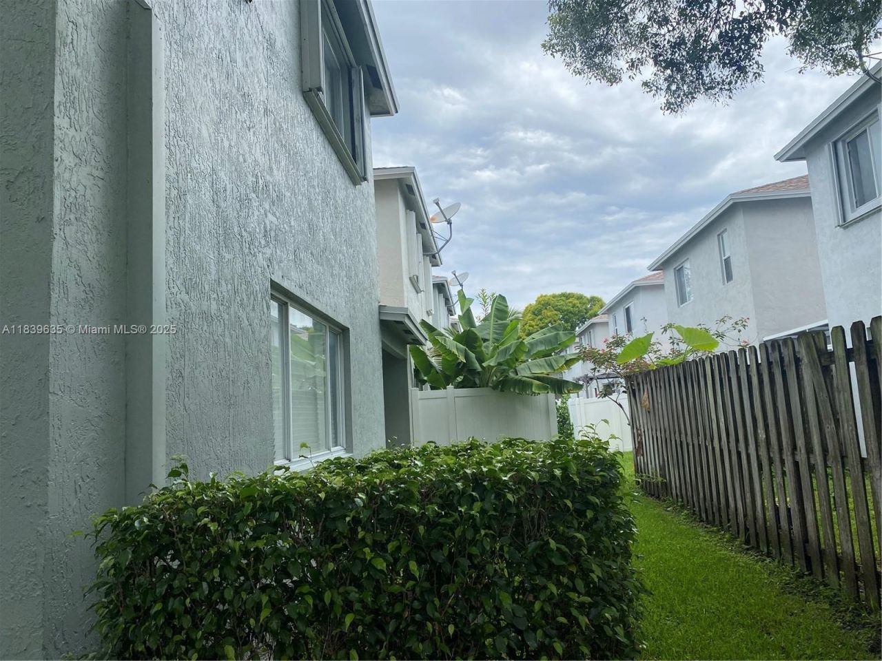 6006 Plum Pl, Tamarac, FL 33321 Photo