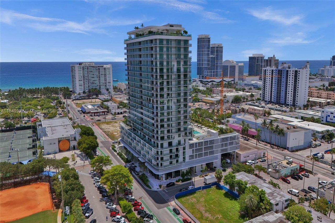 580 72nd St, Unit 1208, Miami Beach, FL 33141 Photo