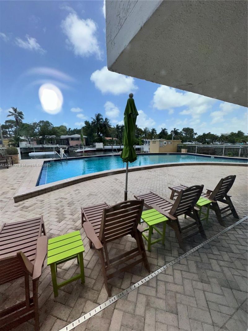 2020 NE 135th St, Unit 807, North Miami, FL 33181 Photo