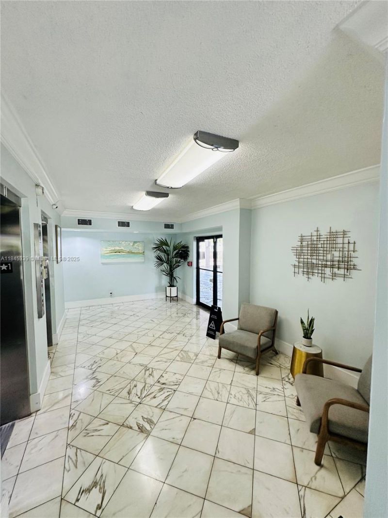 2020 NE 135th St, Unit 807, North Miami, FL 33181 Photo