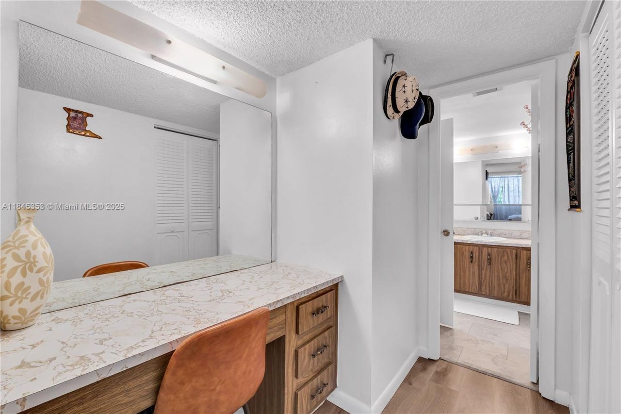 3080 Holiday Springs Blvd, Unit 207, Margate, FL 33063 Photo