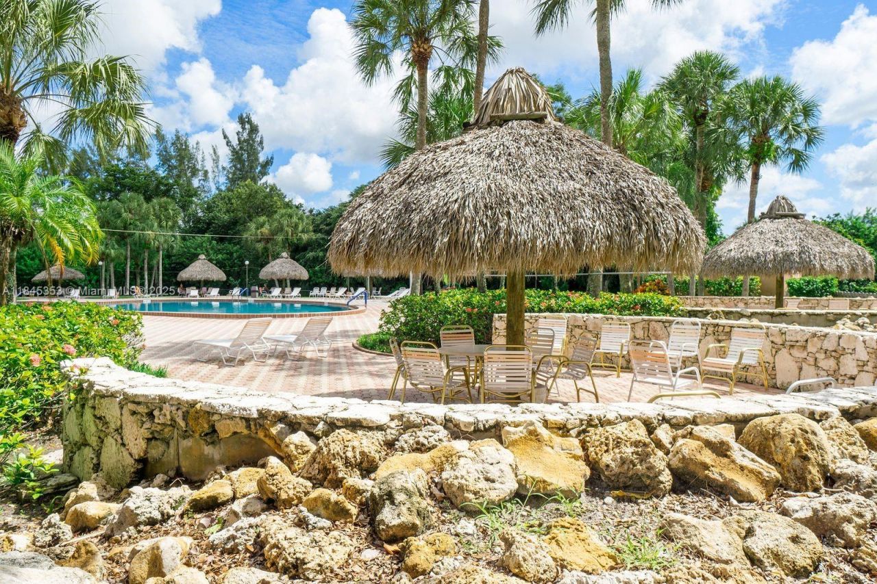 3080 Holiday Springs Blvd, Unit 207, Margate, FL 33063 Photo