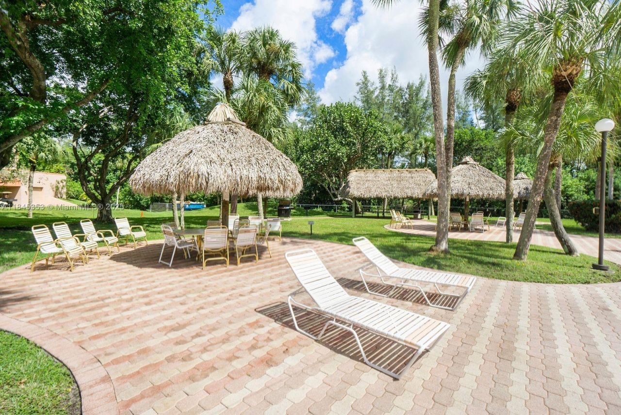 3080 Holiday Springs Blvd, Unit 207, Margate, FL 33063 Photo