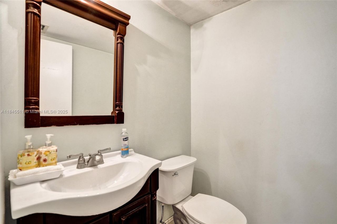 2560 NW 99th Ave, Coral Springs, FL 33065 Photo