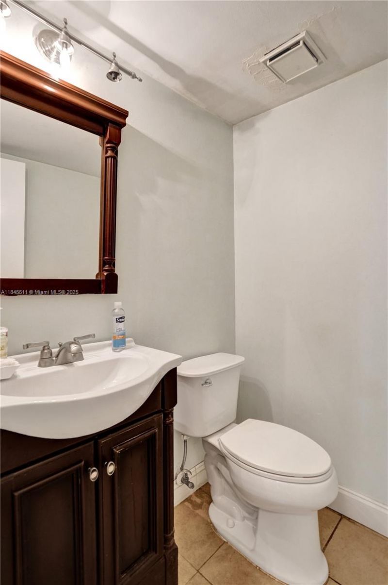 2560 NW 99th Ave, Coral Springs, FL 33065 Photo