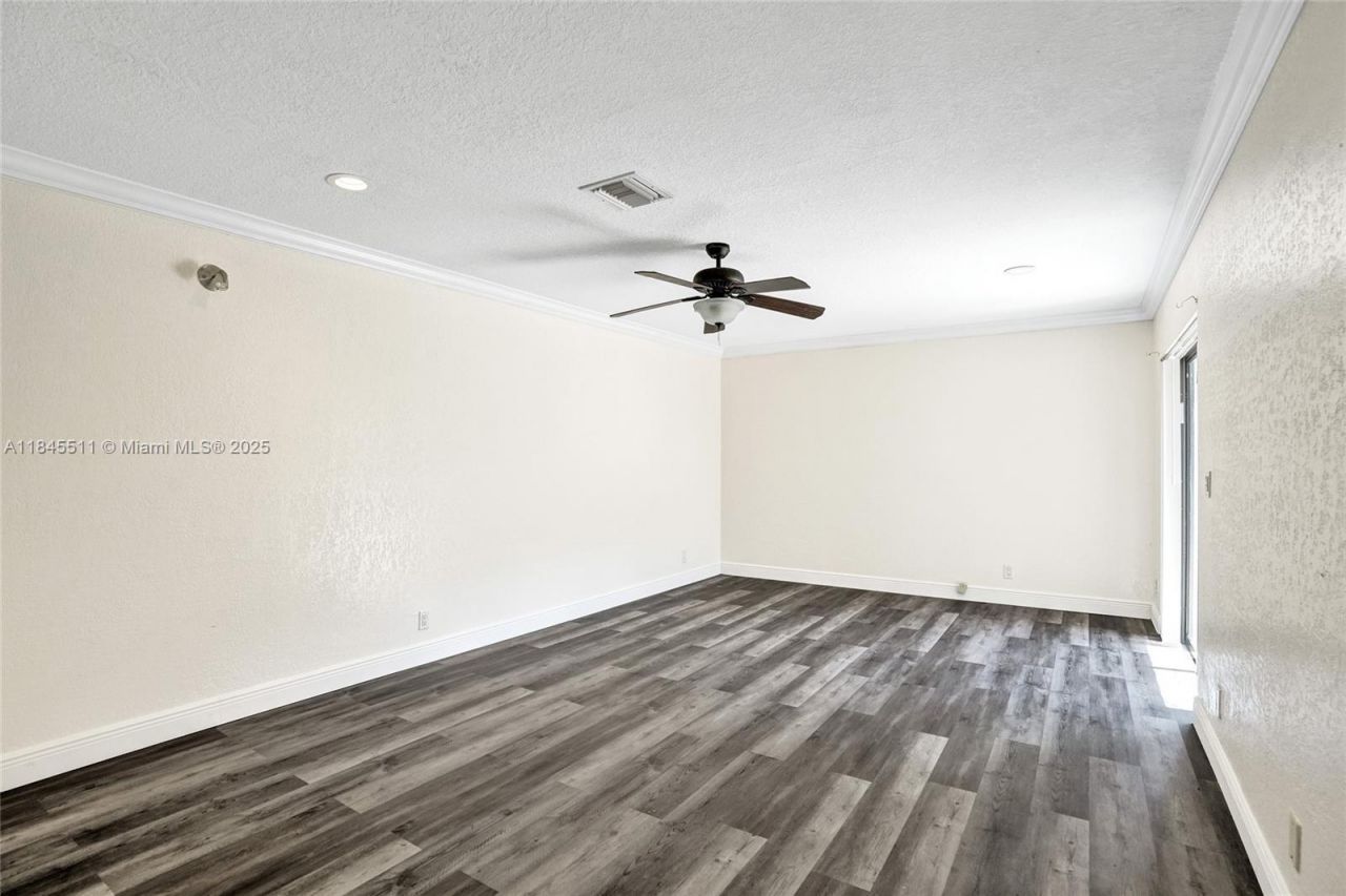 2560 NW 99th Ave, Coral Springs, FL 33065 Photo