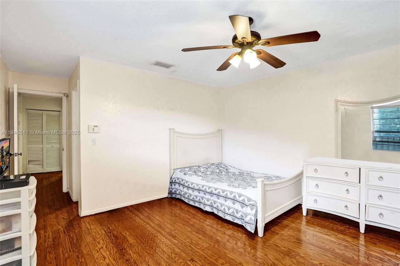 2560 NW 99th Ave, Coral Springs, FL 33065 Photo