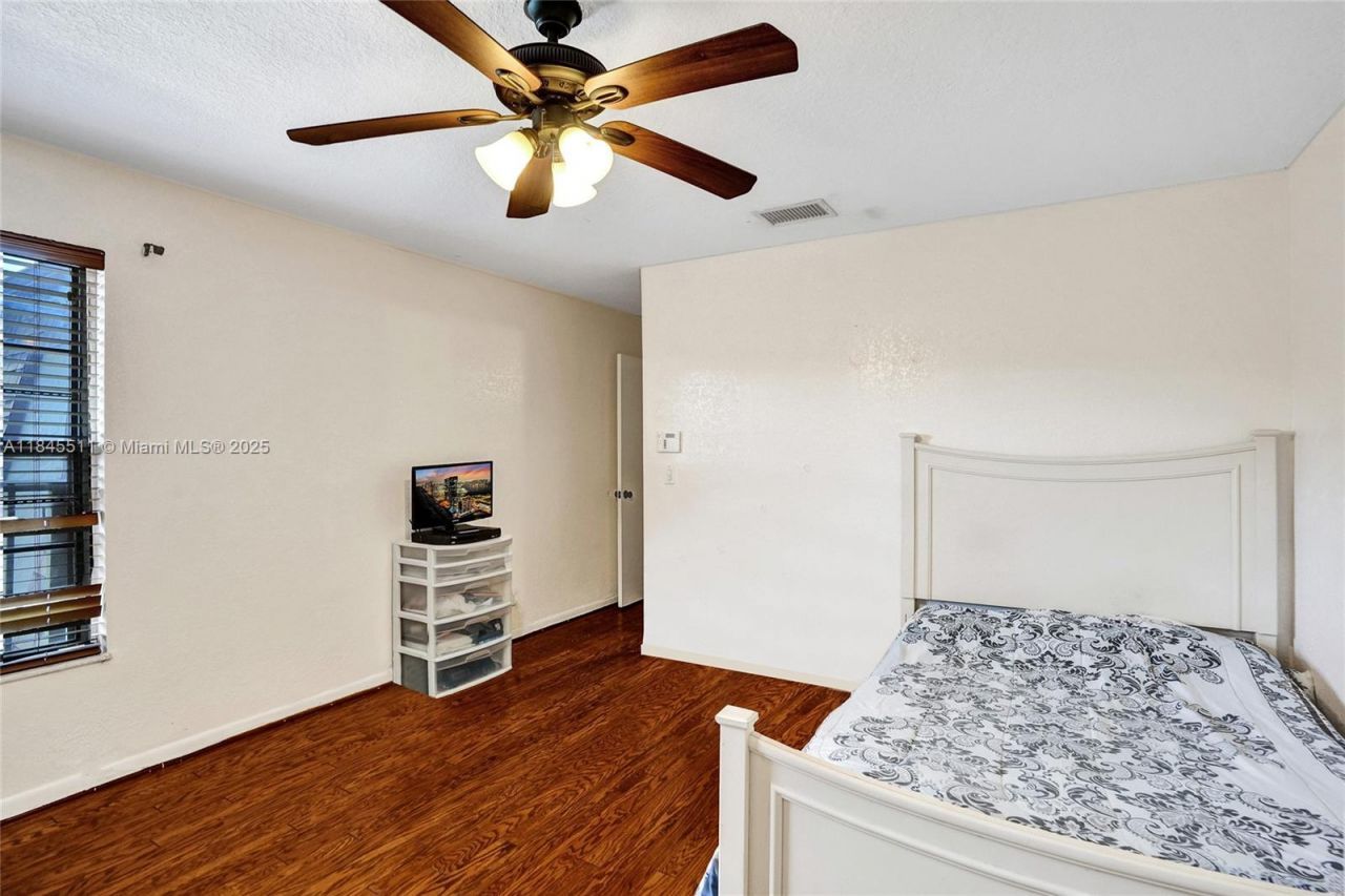 2560 NW 99th Ave, Coral Springs, FL 33065 Photo