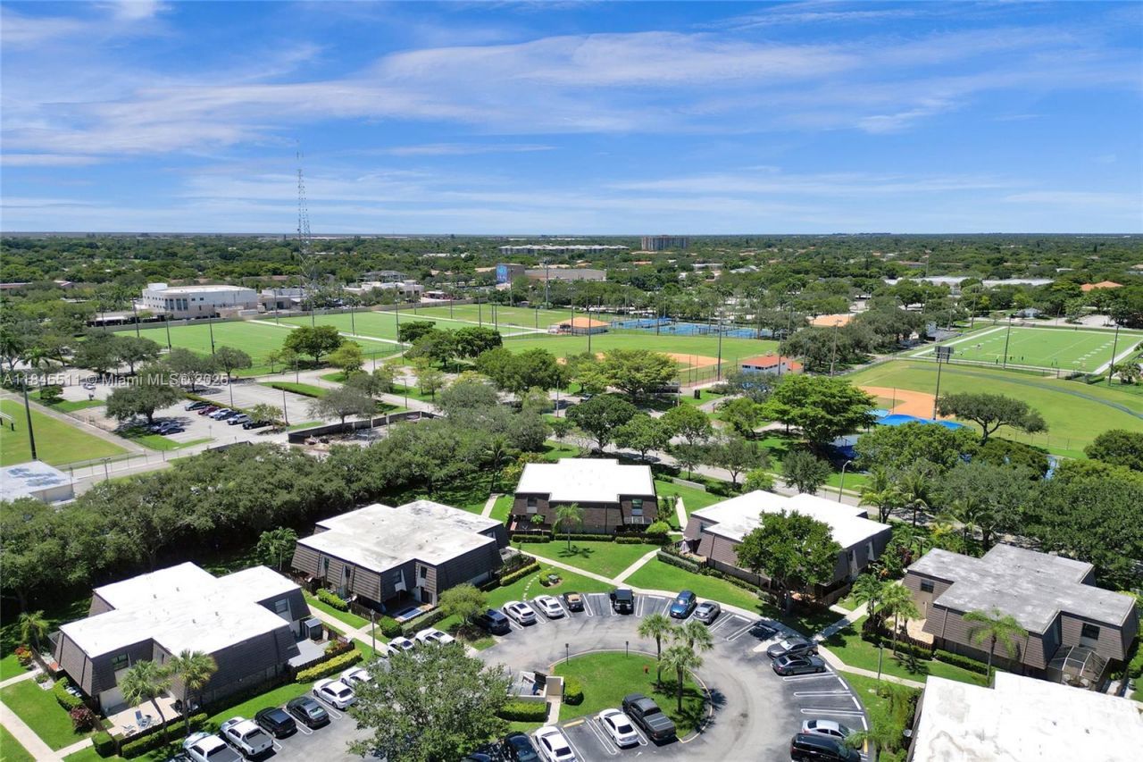 2560 NW 99th Ave, Coral Springs, FL 33065 Photo