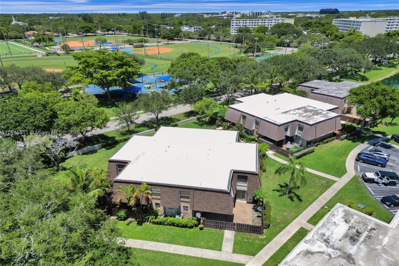 2560 NW 99th Ave, Coral Springs, FL 33065 Photo