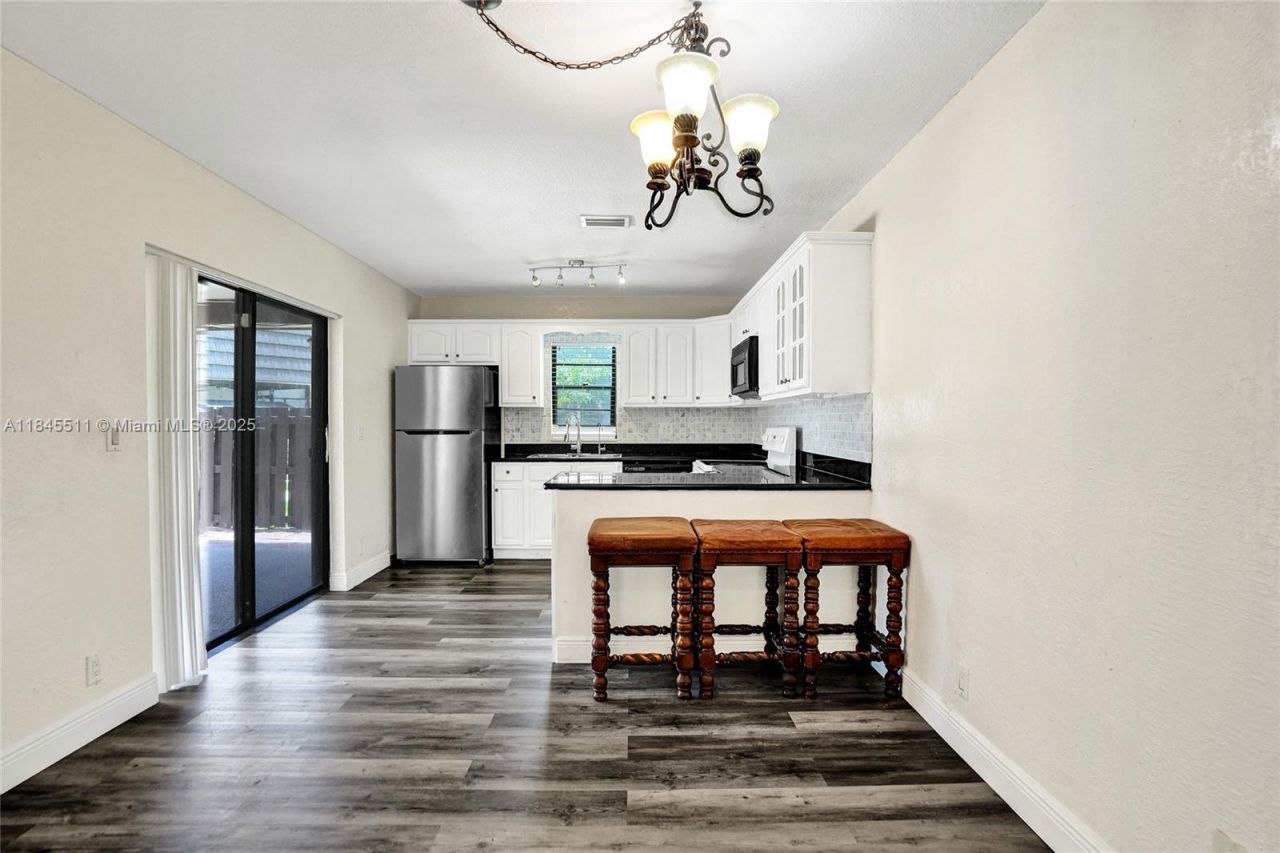 2560 NW 99th Ave, Coral Springs, FL 33065 Photo