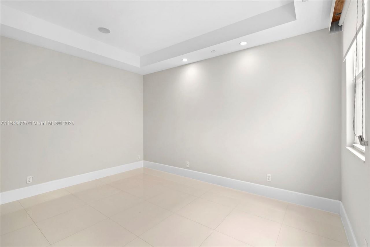 811 SE 12th Ct, Fort Lauderdale, FL 33316 Photo