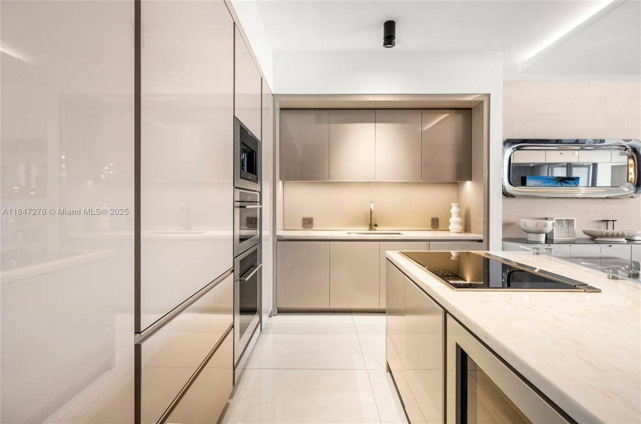 18975 E Collins Ave, Unit 1403, Sunny Isles Beach, FL 33160 Photo