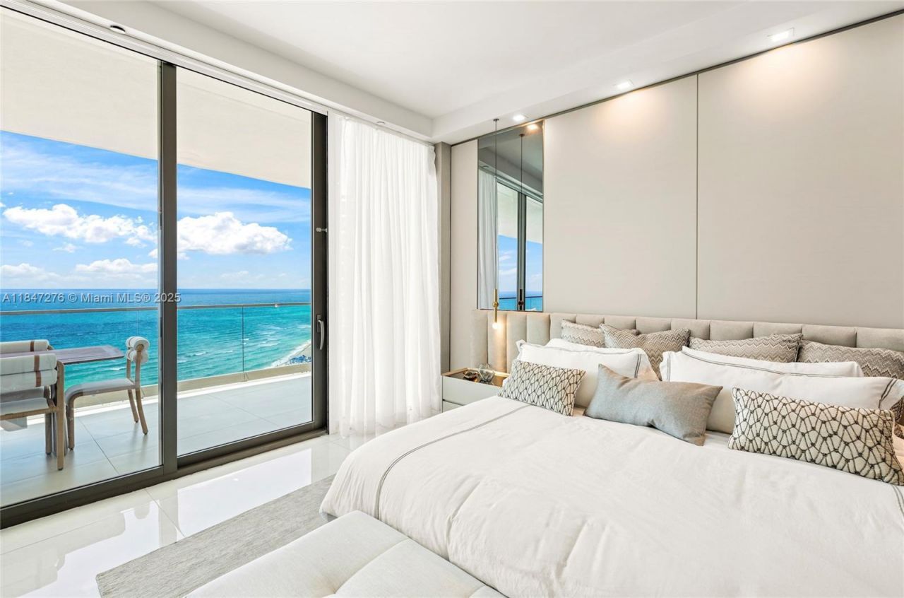 18975 E Collins Ave, Unit 1403, Sunny Isles Beach, FL 33160 Photo