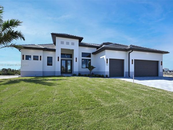 1512 NW 42nd Ave, Cape Coral, FL 33993