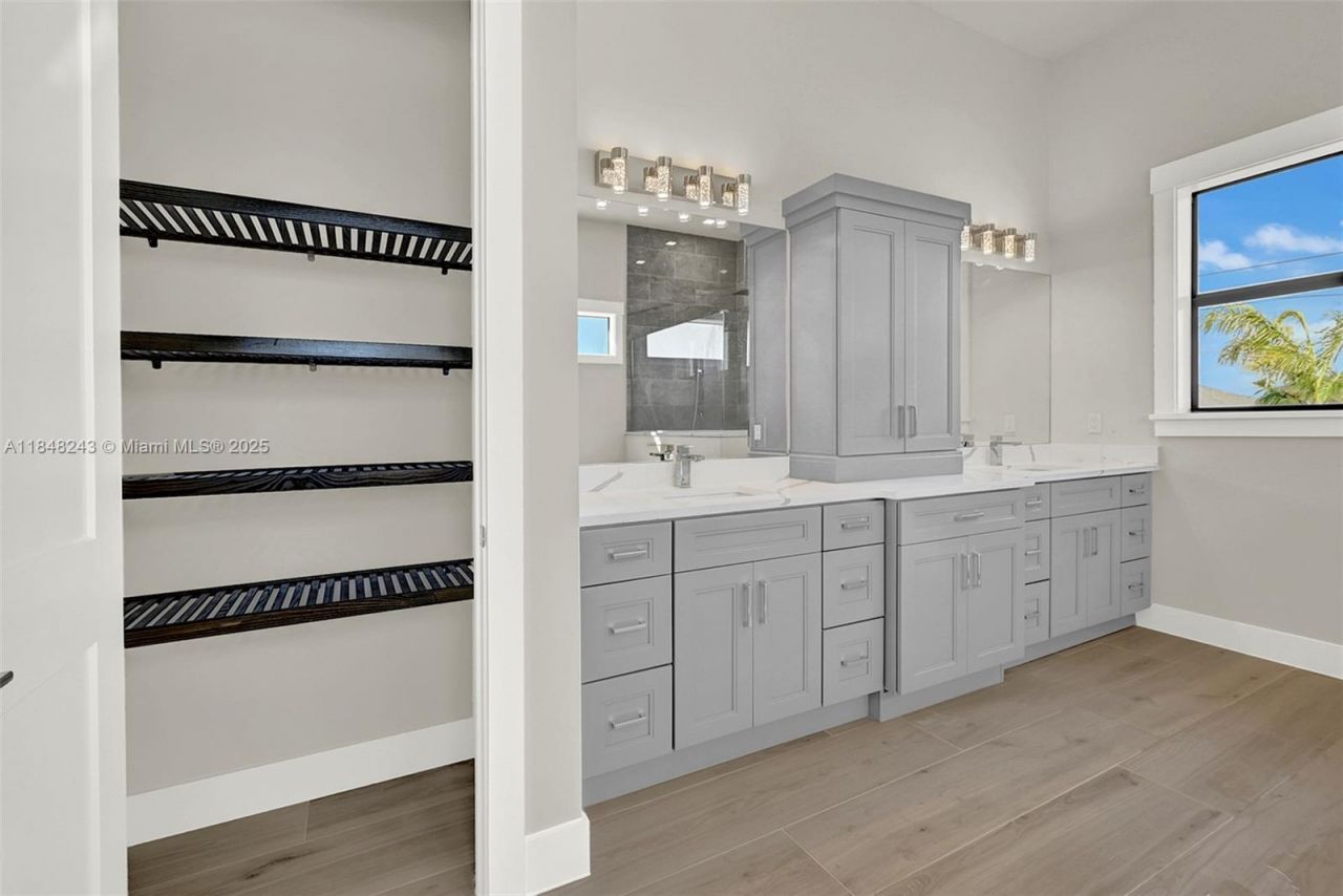 1512 NW 42nd Ave, Cape Coral, FL 33993 Photo