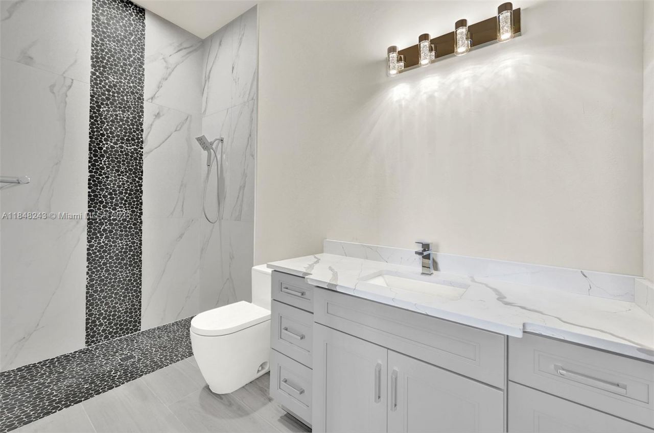 1512 NW 42nd Ave, Cape Coral, FL 33993 Photo