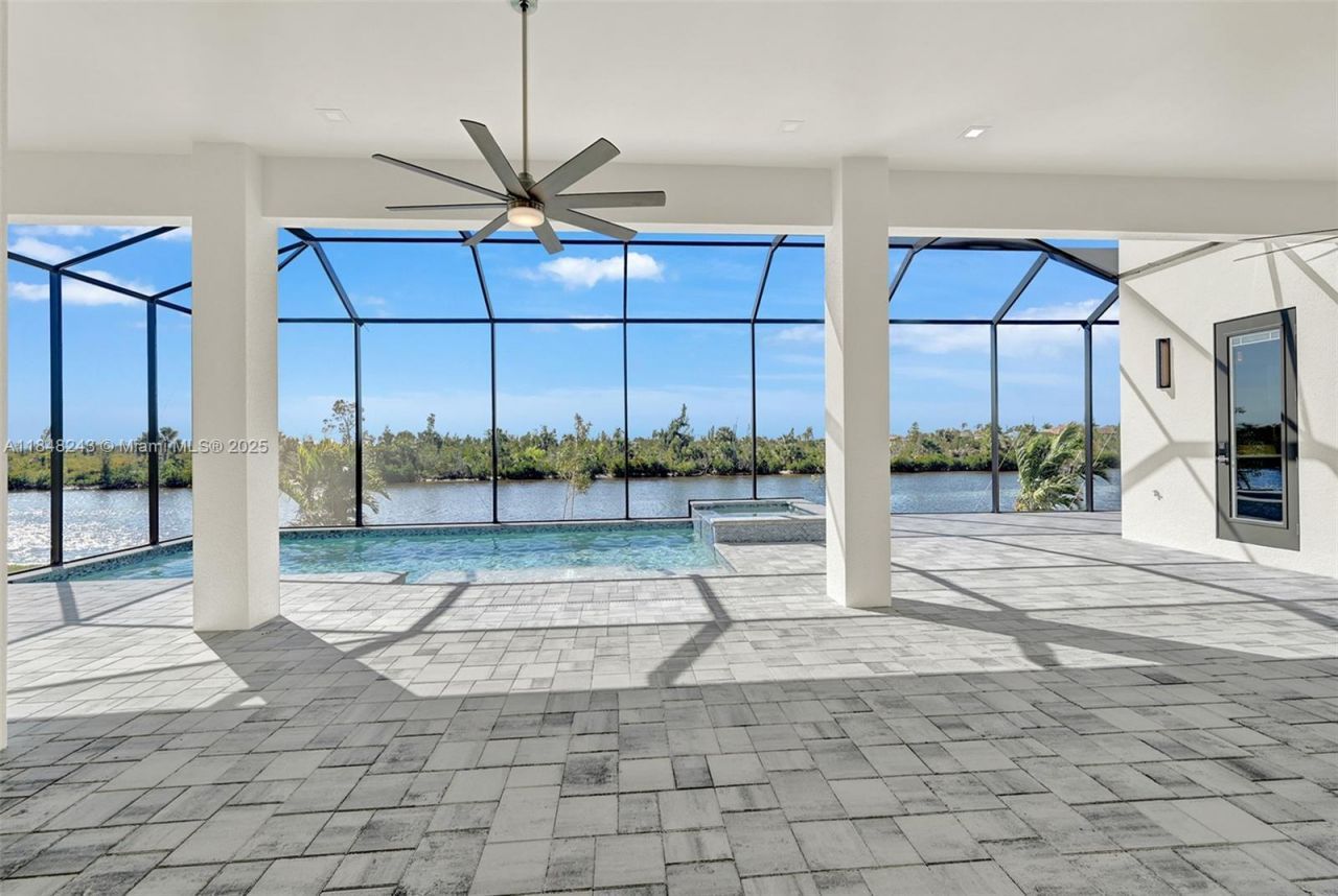 1512 NW 42nd Ave, Cape Coral, FL 33993 Photo