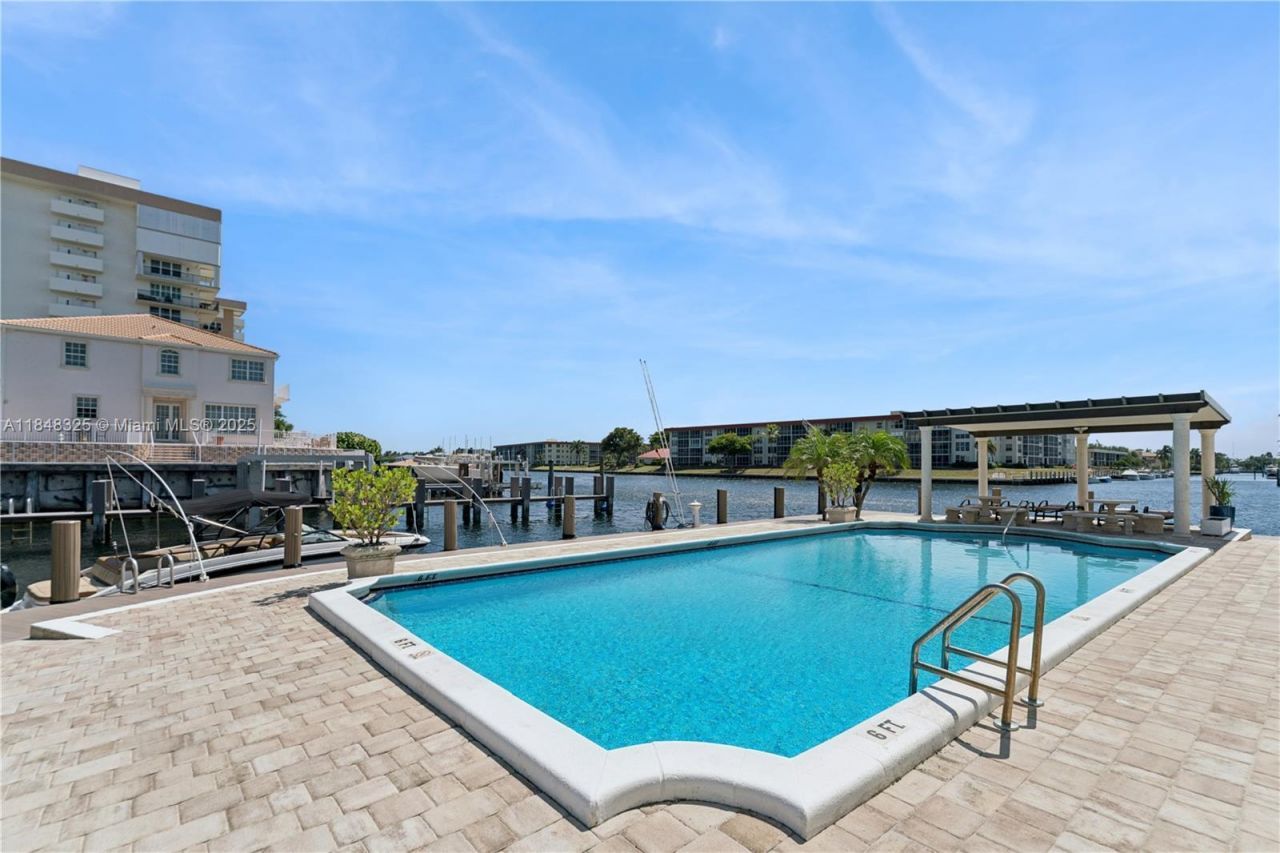 1160 Hillsboro Mile, Unit 901, Hillsboro Beach, FL 33062 Photo