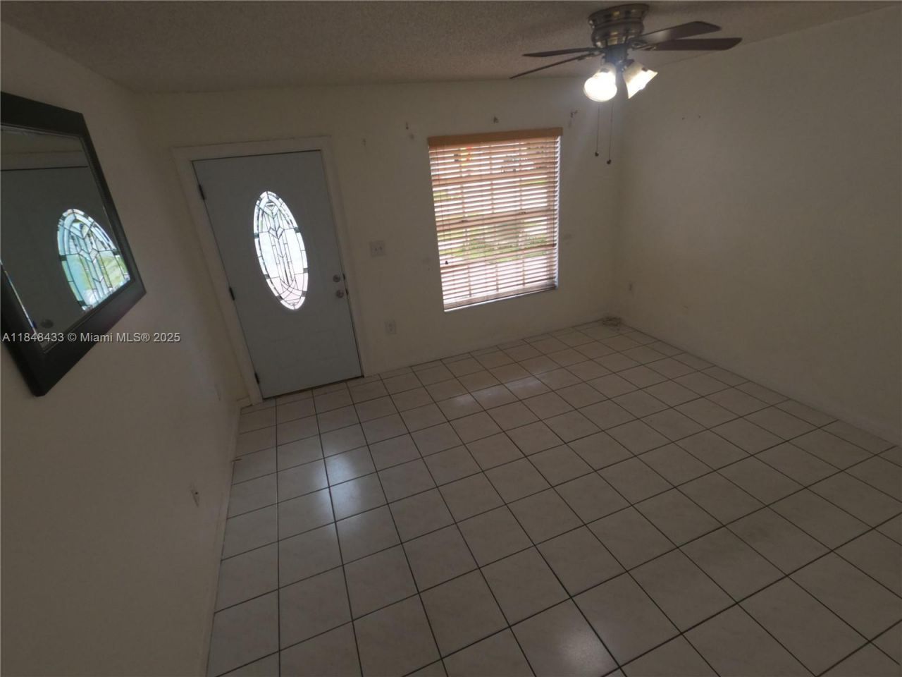 8945 NW 114th St, Hialeah Gardens, FL 33018 Photo
