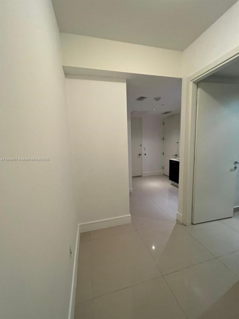 3250 NE 188 St, Unit 403, Aventura, FL 33180 Photo