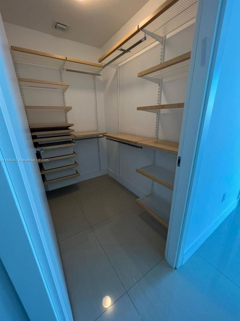 3250 NE 188 St, Unit 403, Aventura, FL 33180 Photo