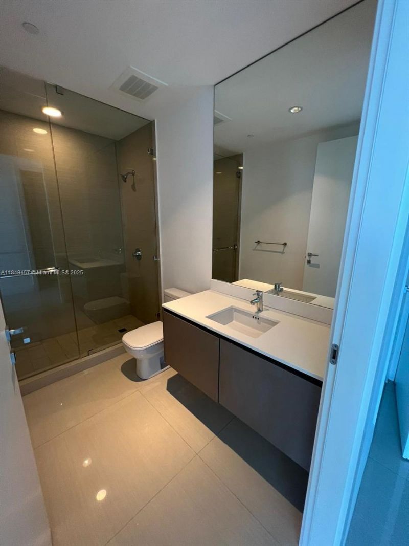 3250 NE 188 St, Unit 403, Aventura, FL 33180 Photo