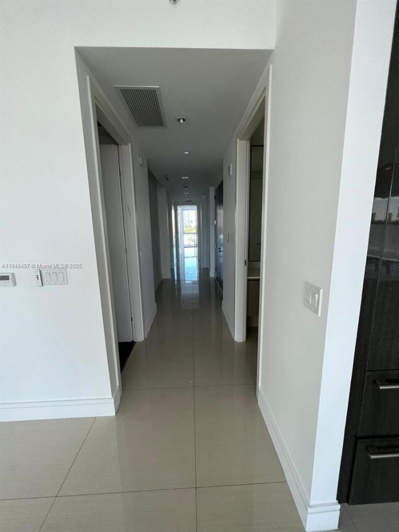 3250 NE 188 St, Unit 403, Aventura, FL 33180 Photo