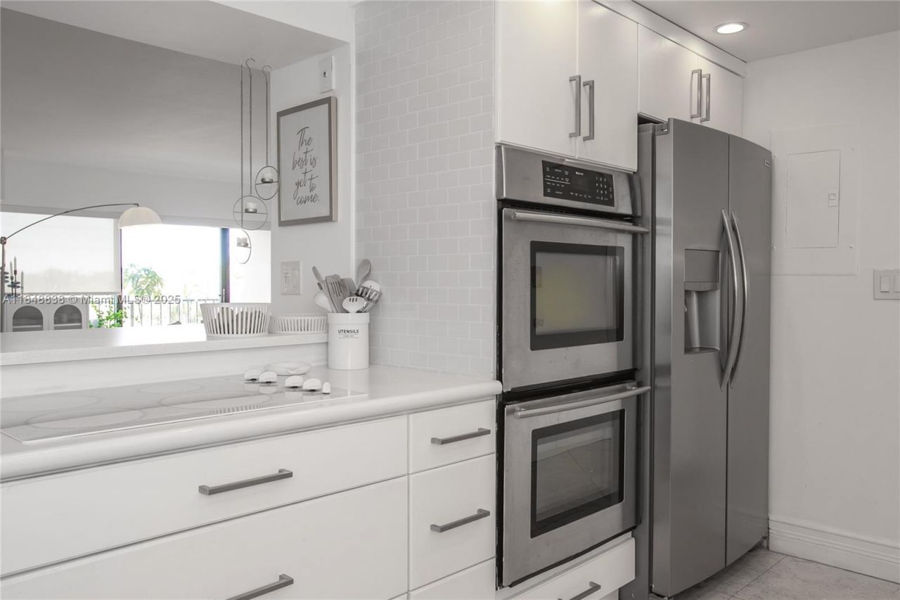 1800 NE 114th St, Unit 511, Miami, FL 33181 Photo